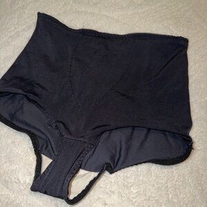 XL High-Waist Black  Briefs. MUST BE BUNDLED